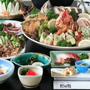 個室（座敷or掘りごたつ）でボリューム満点のお料理とお酒をどうぞ。4名様～ご予約可能、お一人様5500円（税込）～2時間飲み放題付きにてご用意できます。
※個人盛りコースもございます。