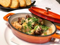 小樽産タコのガーリックソテー