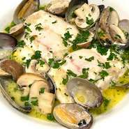 Steamed Otaru flounder and clams