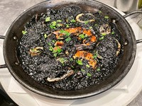 Squid ink paella with Otaru squid