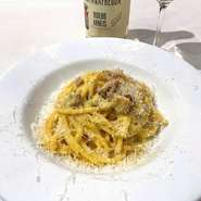 Bucatini Carbonara (egg yolk, pecorino cheese, guanciale)