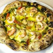 Genovese pizza with sweet shrimp from Mashike