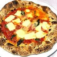 Margherita (water buffalo cheese)　