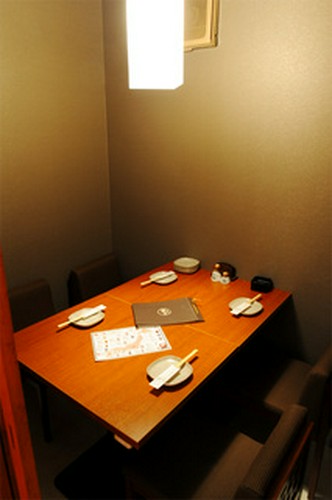 気の合う仲間同士での食事会にも最適な空間をご用意