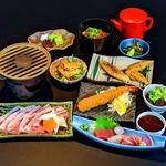 〆は鰻ひつまぶしで♪“上”名古屋名物を満喫できる特別なコース。※21名様以上は大皿でのご提供。