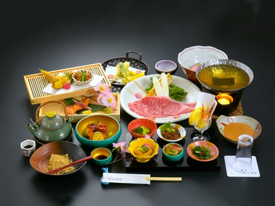 旬の食材をふんだんに使用した【おまかせ季節会席】がおすすめ!!