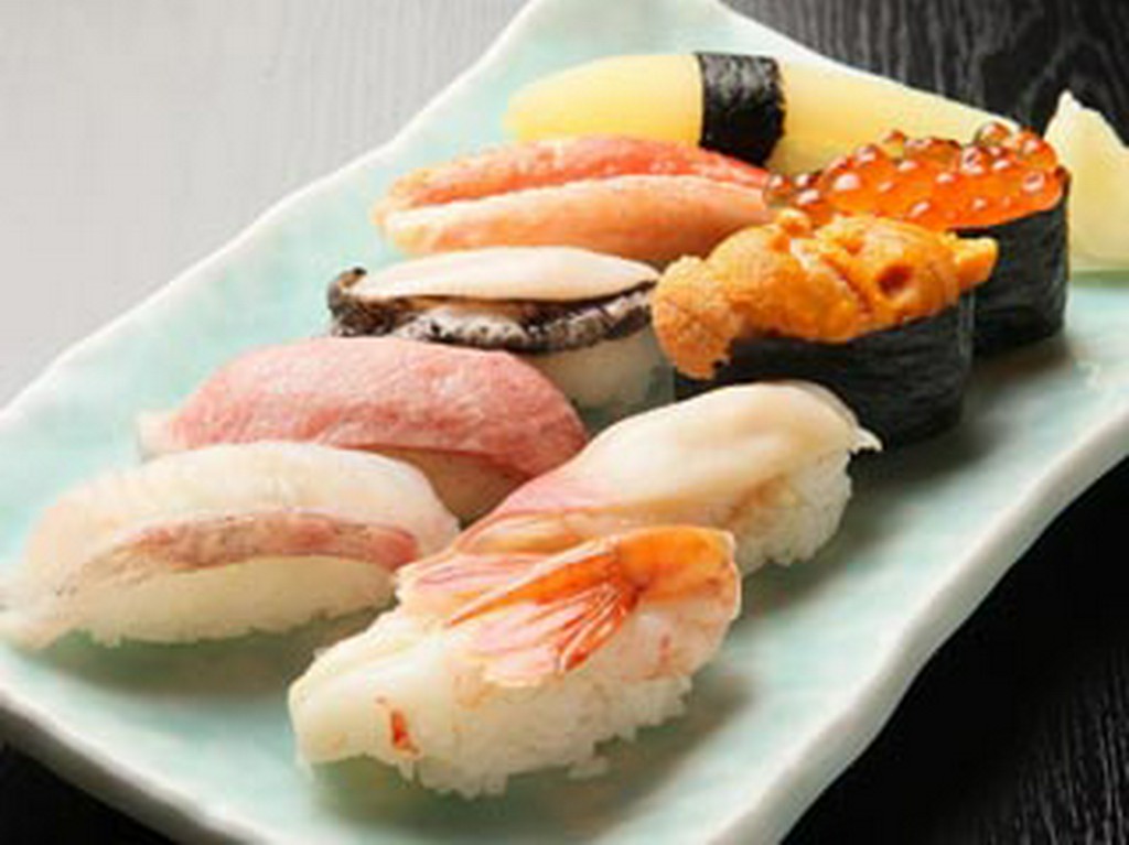 握り、極選　松前産本鮪、活ひ寄鮑、数の子、牡丹蛯、ウニ　他