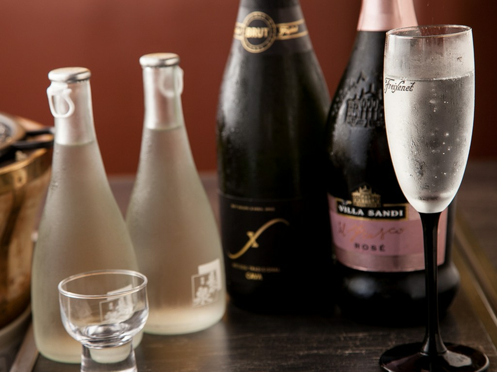 お肉のお供・お酒の種類もビール、サワー、焼酎、日本酒と抱負