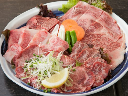 お肉やライスのボリュームにも自信があります