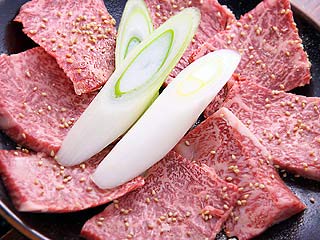 田中商店三里塚店です。