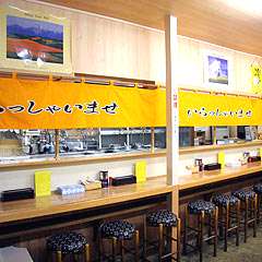 テーブル席が3つありますので、小さなお子様でも大丈夫！