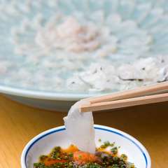 今宵のデートは、天然とらふぐで贅を凝らした至福のひとときを