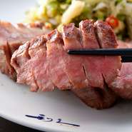 新幹線に乗る前後に、出張者の方が打ち合わせ兼ねてお食事する姿をよくおみかけします！