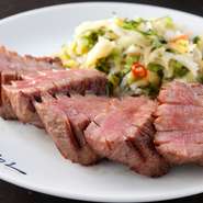 ・3枚6切　2,904円
・4枚8切　3,872円
・5枚10切　4,840円