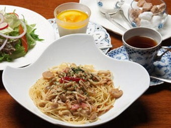 パスタランチ　（デザート、ドリンク付）