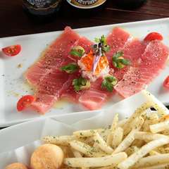 フライドチーズ＆ポテトと鮪のカルパッチョ