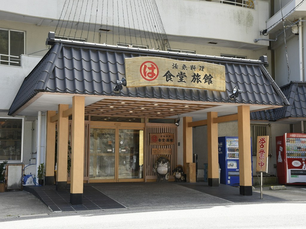 ようこそ「まるは食堂旅館」へ