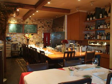 時をわすれ　料理・ワインをお楽しみ下さい。