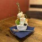 コーヒー／紅茶／オレンジジュース／アップルジュース（単品：700円）