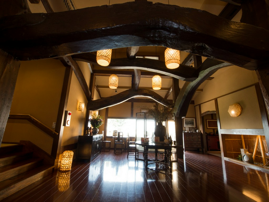 歴史を感じる趣ある空間で至福のひとときを