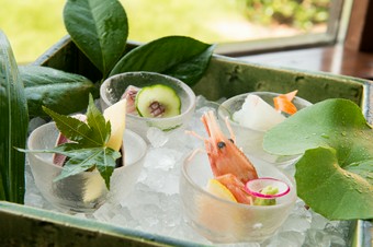 季節の新鮮な魚介が彩る『旬魚のお造り盛合せ』