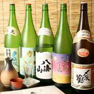 季節に応じた日本酒を揃えています。