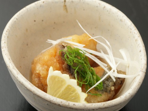 鯛を甘酢でさっぱりと南蛮漬けにした『鯛の南蛮漬け』