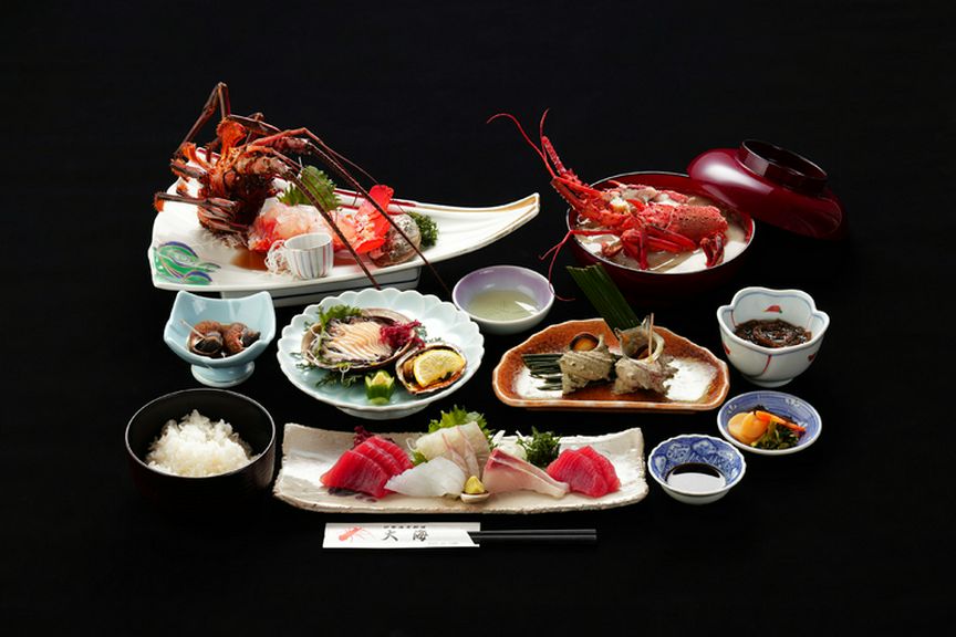 伊勢海老会席「寿」