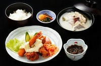 ≪エビフライ、チキン南蛮、小鉢、ご飯、瀬魚の味噌汁≫