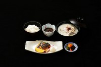 ≪焼き魚（さば）、小鉢、ご飯、瀬魚の味噌汁≫