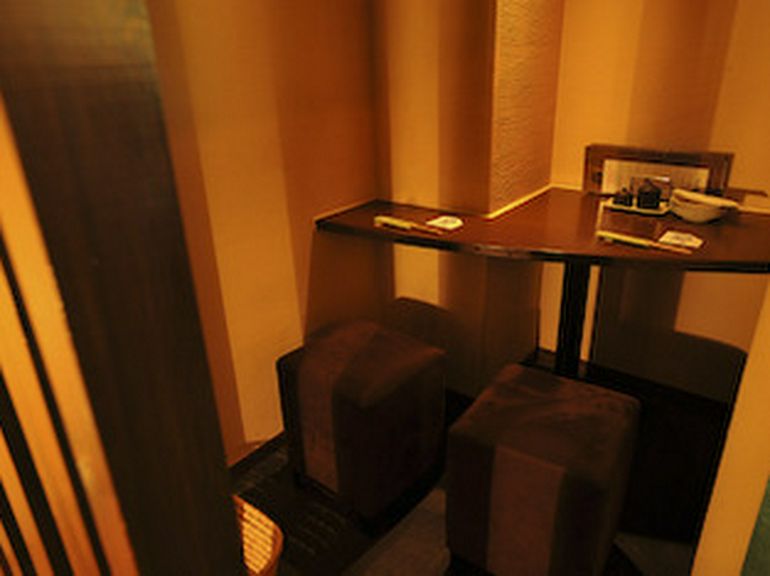 お二人でしっぽりしたいとき2名様用の籠もり席もございます。