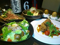 季節の旬をふんだんに取り入れたコース。料理内容は仕入れの都合上若干変更する場合あります。