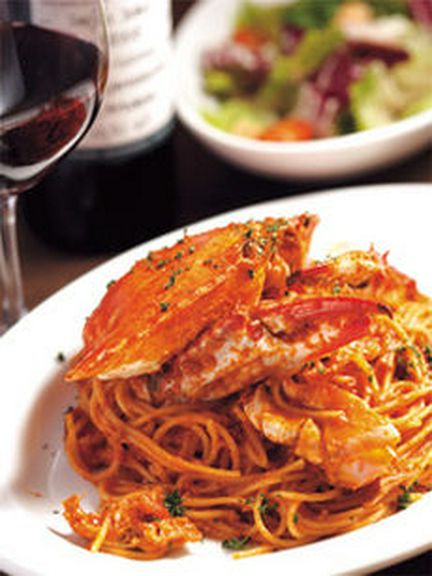 人気No.1メニュー、名物! 渡り蟹入りトマトソース