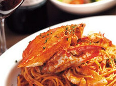 人気No.1メニュー、名物！　渡り蟹入りトマトソース