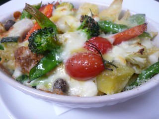 季節野菜とペンネのオーブン焼き グラタン風