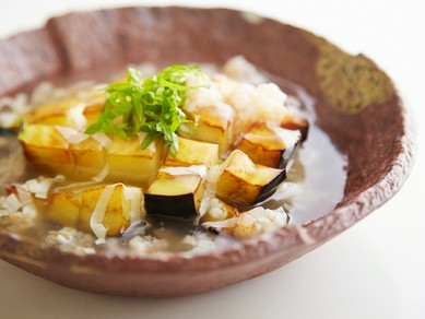 湯葉や生麩、京野菜の美味しくヘルシーな創作ダイニング