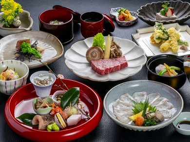 会席料理　10500円（税別）