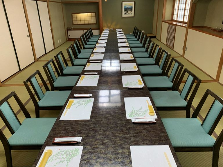 全室完全個室　２名〜２６名までご対応しております。