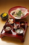 ※食器は男の子、女の子を区別せずに最も尊い色とされている朱色で統一しておりますので予めご了承下さいませ。
ご予約は3日前までにお願いします。
★詳しくはお店までお電話ください