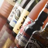 ビール、本格焼酎、梅酒、ワイン、ウイスキーなどドリンクの種類が豊富です。中でもワインはフランス、イタリア、チリ、アメリカなど世界各地の選りすぐりのワインが揃っています。