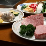 お肉と旬の魚介や野菜をふんだんに使用したシェフのおすすめコースです。