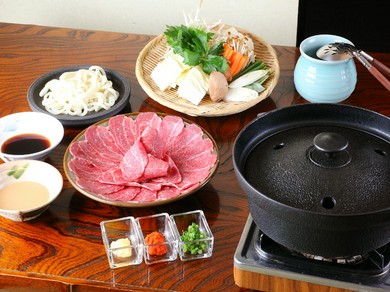  創業36年、信州の厳選食材使用。夏に食べたい鍋がある一軒。