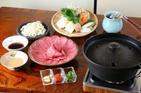 低カロリー高タンパクの馬肉はヘルシーな食材としても注目されています鉄分も多く含むので女性にもお勧め