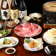 ・口取り
・煮物
・和え物
・特選鍋料理 
　しし鍋
　合鴨鍋
【馬肉鍋はコース価格➕1100円】
　馬肉しゃぶしゃぶ
　さくら鍋
・馬肉のヒレカツ
・食事（うどんor雑炊orそば）
・デザート