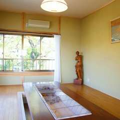 掘りごたつの座敷もございます。