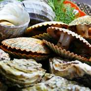 タコ飯、汁物付です。
※食べ放題時間は、90分(L.O 20分前)

3歳迄の幼児：無料
4歳～6歳：1650円
小学生：3300円
中学生以上：7480円

※天候・環境等の影響で長太郎が不漁の為、"2025年春頃迄"提供お休み中