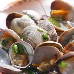 新鮮そのものアサリ酒蒸し