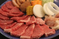 【モモロース、カルビ、ウインナー、トリ】