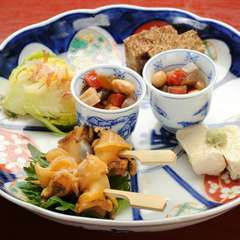 おばんざいは京野菜を軸にしたスローフードとして女性にも人気