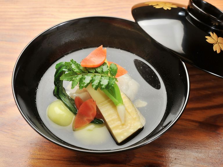 香り立つ美味しさ『煮物椀』